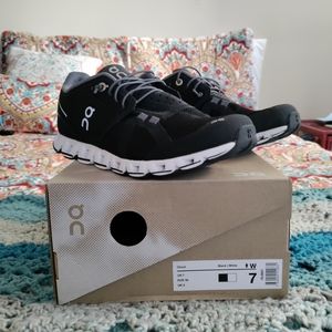 On Running Cloud 2.0 Blk/White US 7